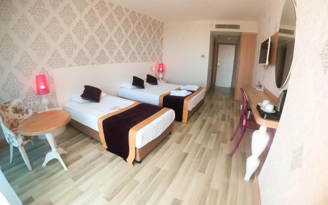 Raymar Resort & Aqua