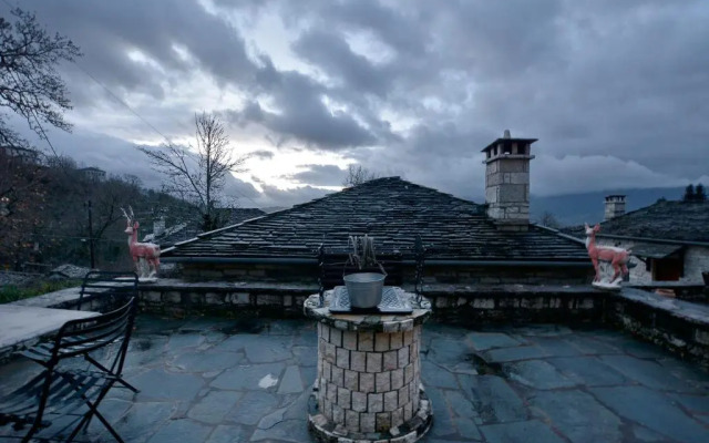 Nikolas Guesthouse