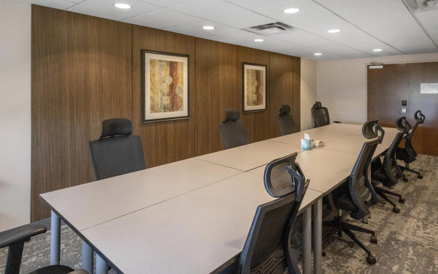 Hotel Dawson Creek, SureStay Collection by Best Western