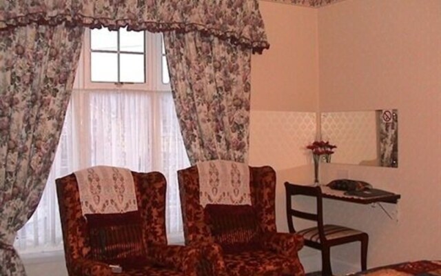 Newton House B&B - Torquay