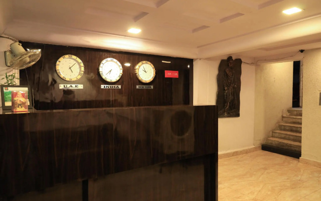 OYO 15211 Hotel Midas