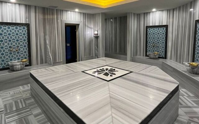 Crystal Snow Butik Hotel