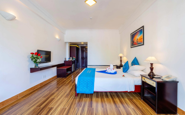 River Beach Resort and Residences