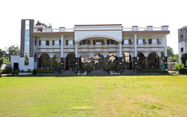 OYO 19567 Shimla Resort