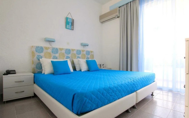 Christiana Hotel Apartments