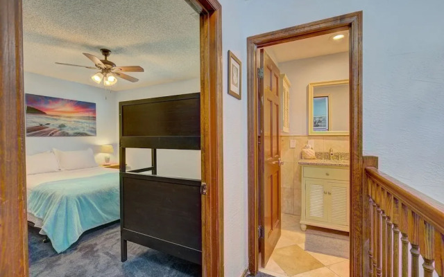 Spacious 4 3 Retreat- Heated Pool-playroom