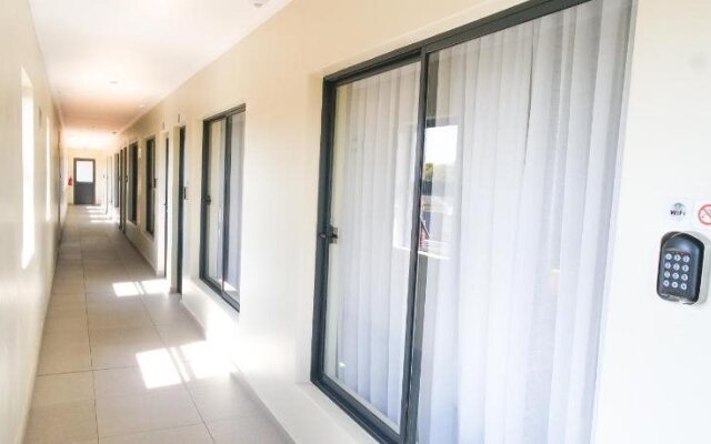 De Stroom Guest Lodge
