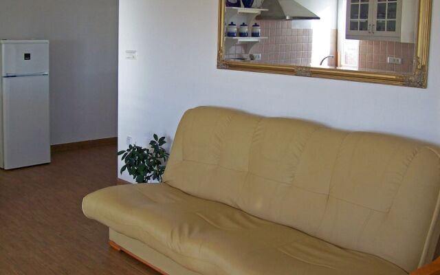 Lovely Apartment No.1 in Liznjan