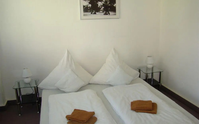 BNB near Brandenburg Gate