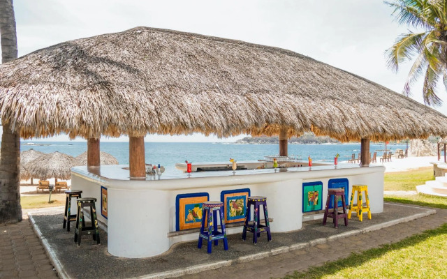 Camino Real Zaashila Huatulco