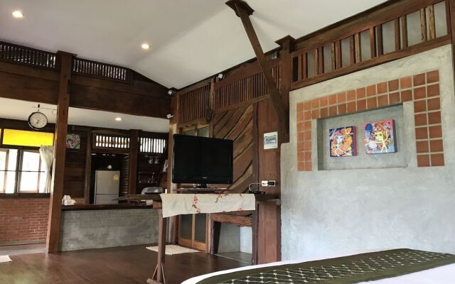 Pakchong Family Home