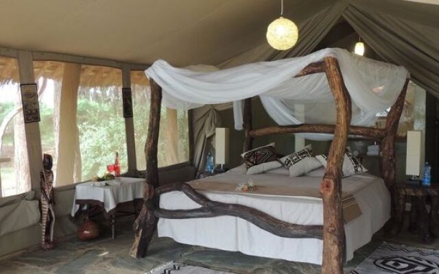 Loyk Tsavo Camp