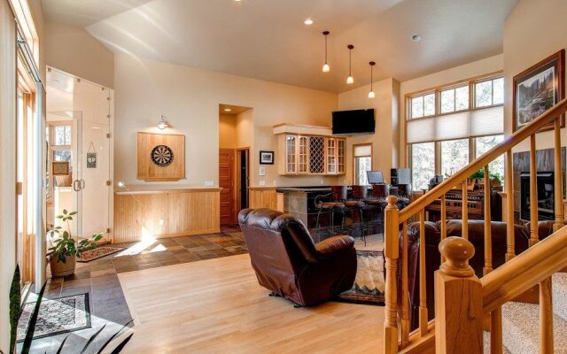 Highlands Ridge Retreat By Pinnacle Lodging