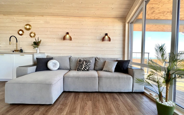 На Заре 1021А