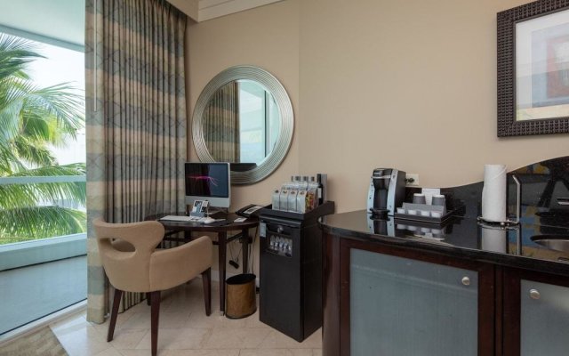 Fontainebleau Miami Beach Private Luxury Suites