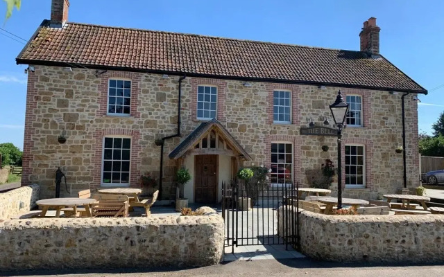 The Bell at Broadway