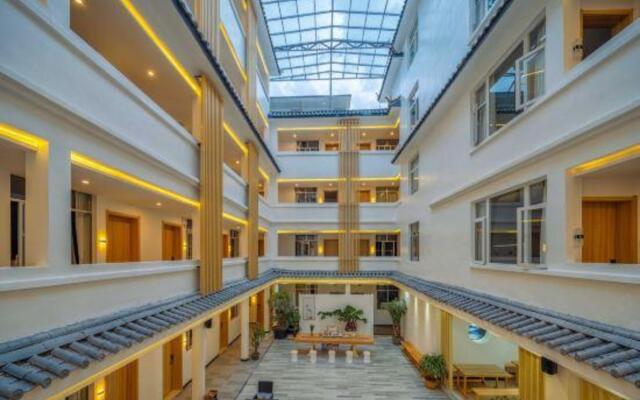 Yunduo Hotel (Lijiang Ancient City)