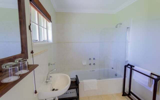 Moorcroft Manor Boutique Country Hotel