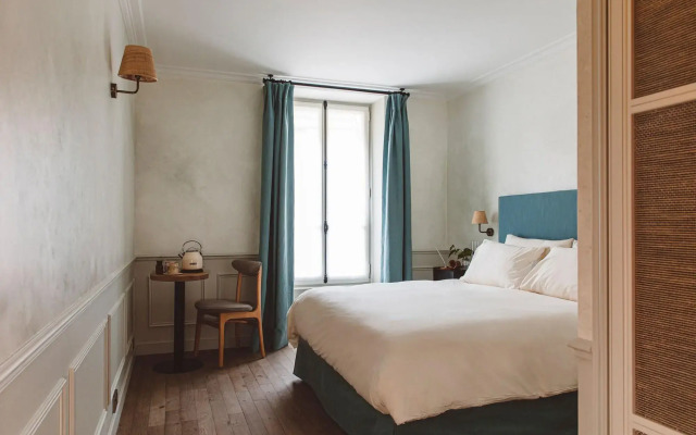 Hoy Paris - Home of YOGA