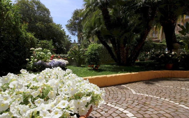 SN-NUVO18G32 - Villa Mafalda - 32