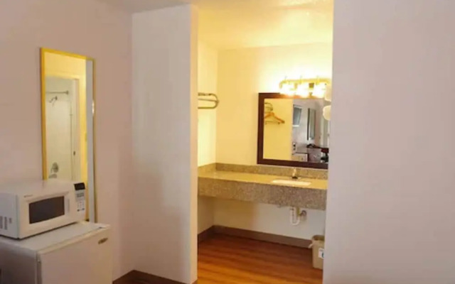 Executive Inn