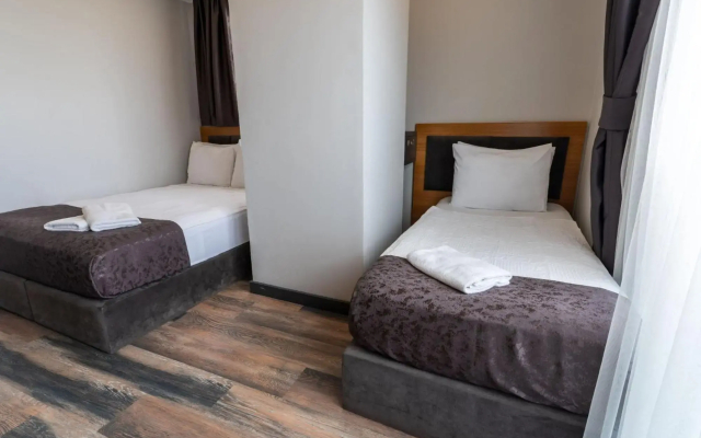 Emay Otel - Hotel in Trabzon - Photo 2