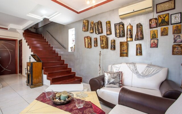 Villa Marilia - Lux home near Beach