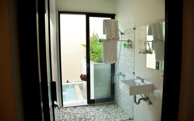 Muaya Villa