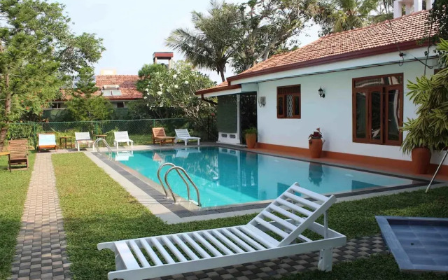 Oyo 467 Lioni Holidays Villa