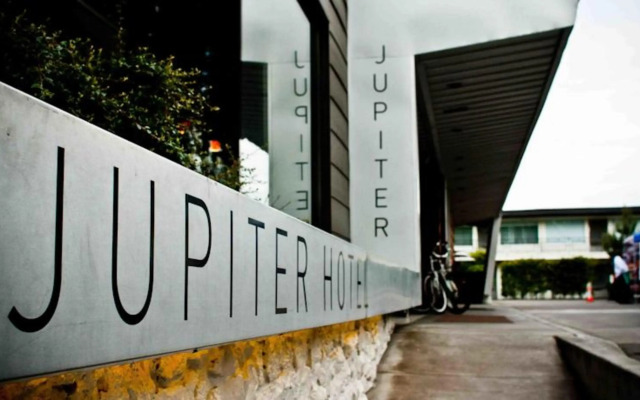 Jupiter Hotel