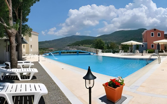 Theofilos Classic Hotel