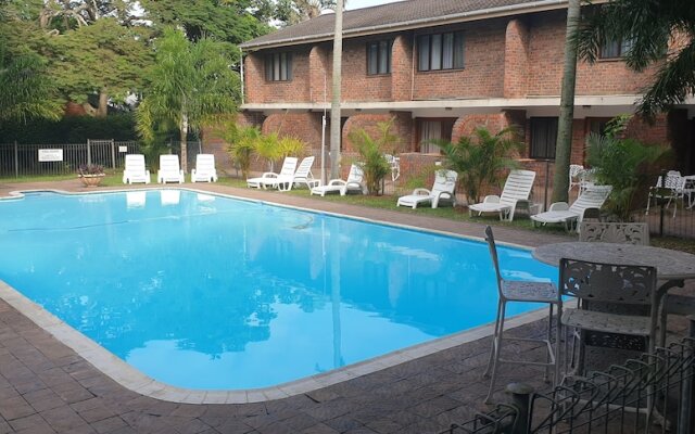 Flamingo Holiday Apartments