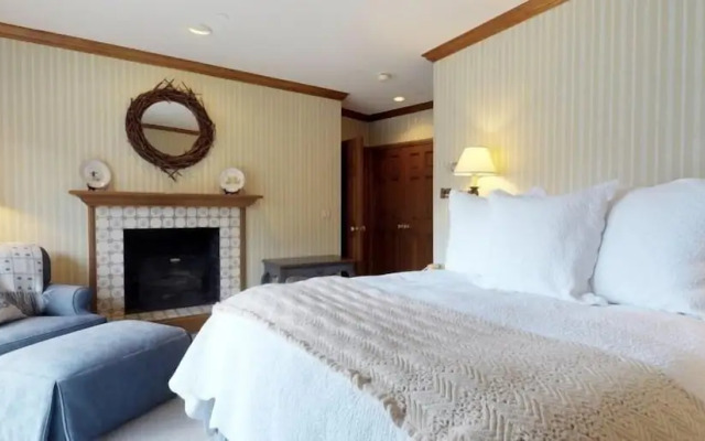 Vail Village Plaza Lodge 3 Bedroom Condo