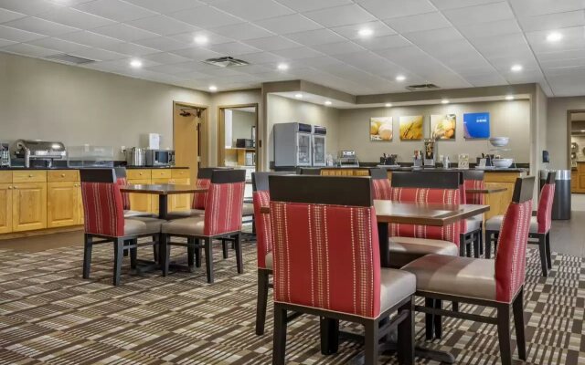 Comfort Suites Hotel and Conference Center