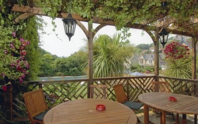 Eversley Hotel