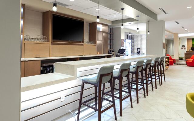 EVEN Hotel Shenandoah - The Woodlands by IHG