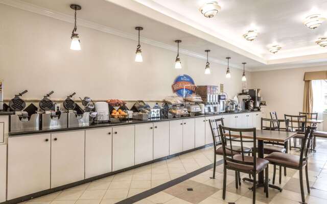 Baymont by Wyndham Galveston