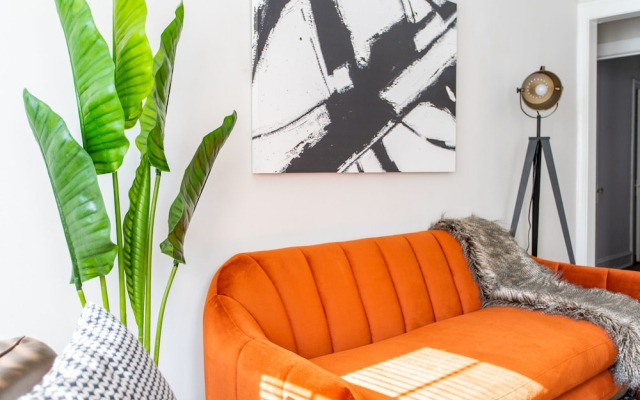 Aesthetic Vibrant 2BR Apt Lincoln Square