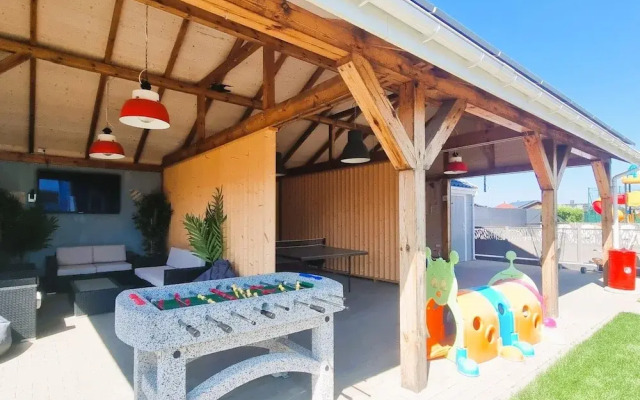 Comfortable Holiday Homes, Pool, Sarbinowo