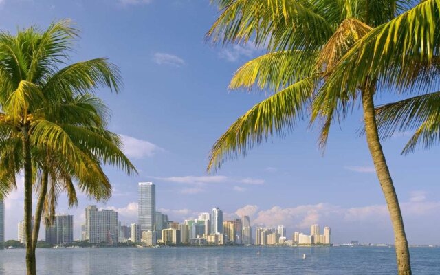Hilton Miami Airport Blue Lagoon