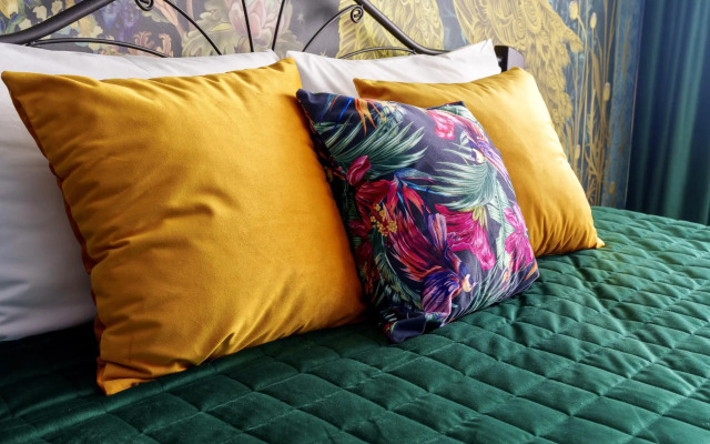 Apart Mari на набережной Генерала Карбышева 4