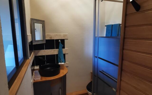 Domaine des 3 Cyprès Chez Nath & Pat