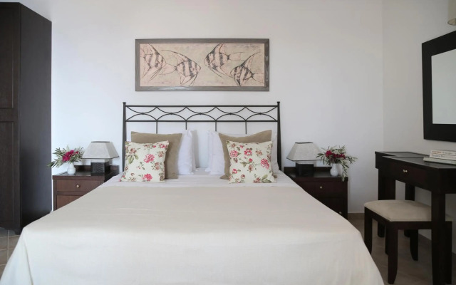 Yalis Hotel