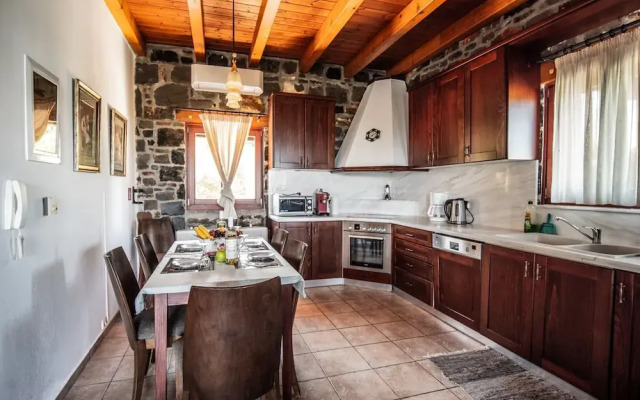 Villa Gaia With Private Pool