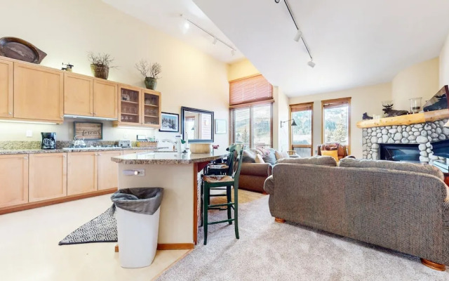 Snowcreek V #997 2 Bedroom Condo by RedAwning