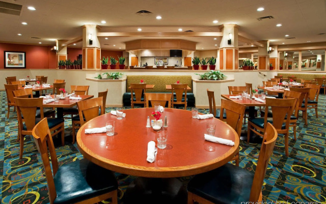 Holiday Inn Hotel & Suites Cincinnati - Eastgate by IHG