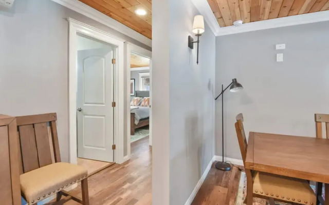 Alpine Chalet Nature Lovers Rejoice! Chic 4 BDR