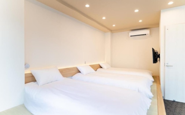 Sunshine Inn 456