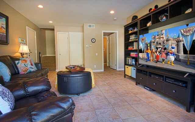 Tron - 3 Br Condo
