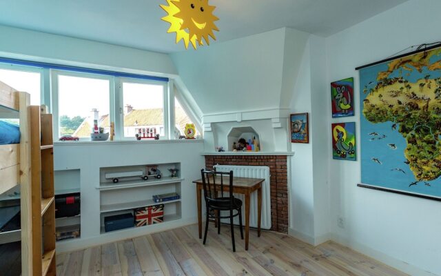 Pretty Holiday Home With Terrace, Garden, Garden Furniture